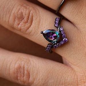 Oomiay temptation ring size 10 💍